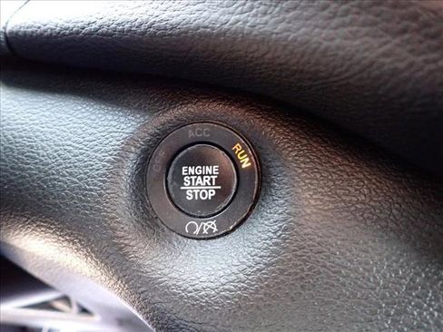 Used 2019 Jeep Cherokee Limited w/ Trailer Tow Group image 22