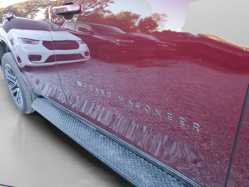 New 2026 Jeep Grand Wagoneer 4WD w/ Premium Group I image 8