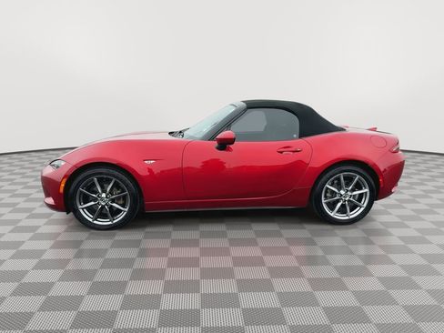 Used 2017 MAZDA MX-5 Miata Grand Touring RWD image 5