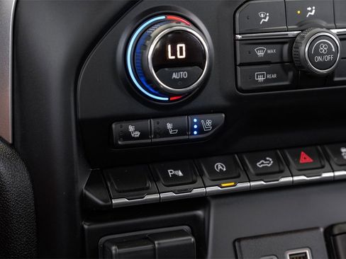 Used 2021 Chevrolet Silverado 1500 LTZ w/ LTZ Convenience Package II image 20