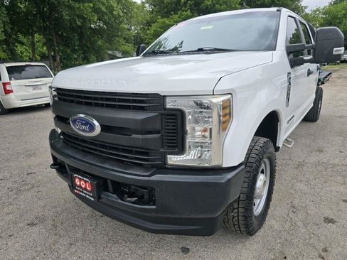 Used 2019 Ford F250 XL w/ Power Equipment Group AWD/4WD image 8
