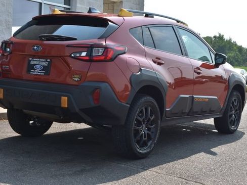 Used 2024 Subaru Crosstrek 2.5i Wilderness w/ Crosstrek Mirror Package AWD/4WD image 16