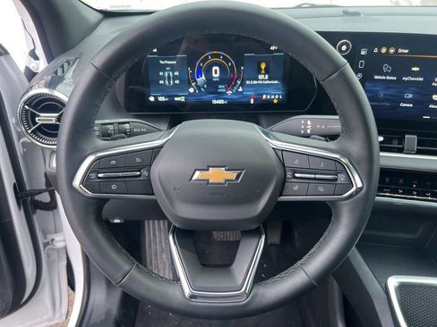 Used 2025 Chevrolet Equinox LT image 20