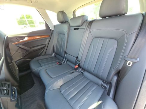 Used 2023 Audi Q5 2.0T Premium Plus w/ Premium Plus Package AWD/4WD image 23
