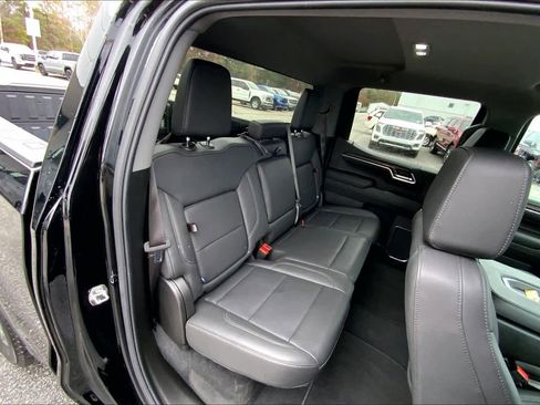 Used 2025 GMC Sierra 1500 SLT image 18