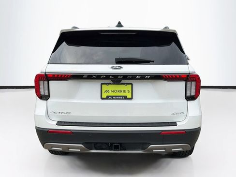 Used 2026 Ford Explorer Active w/ Active Comfort Package AWD/4WD image 6