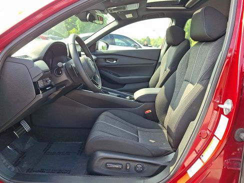 Used 2023 Honda Accord Sport image 13