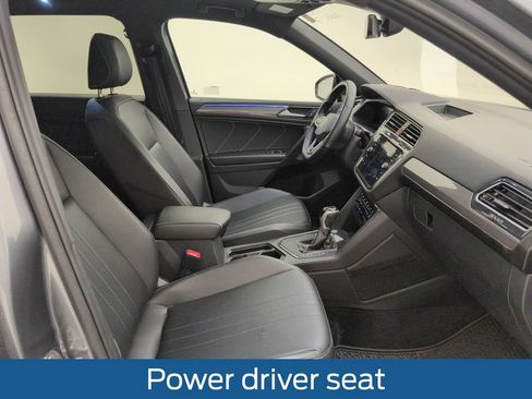 Used 2023 Volkswagen Tiguan SE R-Line FWD image 15