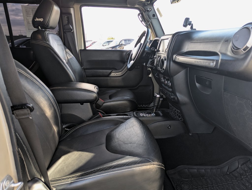 Used 2017 Jeep Wrangler Unlimited Sport AWD/4WD image 30