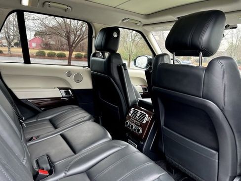 Used 2016 Land Rover Range Rover HSE image 20