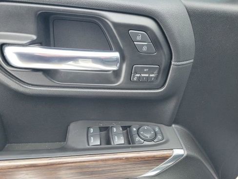 Used 2020 Chevrolet Silverado 1500 High Country w/ Technology Package AWD/4WD image 27
