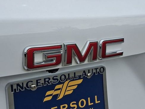 Used 2025 GMC Terrain Elevation AWD/4WD image 31
