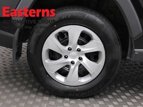 Used 2020 Toyota RAV4 LE w/ All Weather Liner Package AWD/4WD image 29