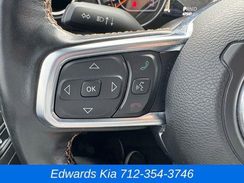 Used 2021 Jeep Gladiator Overland image 23