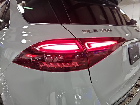 New 2026 Mercedes-Benz GLE 350 4MATIC image 36
