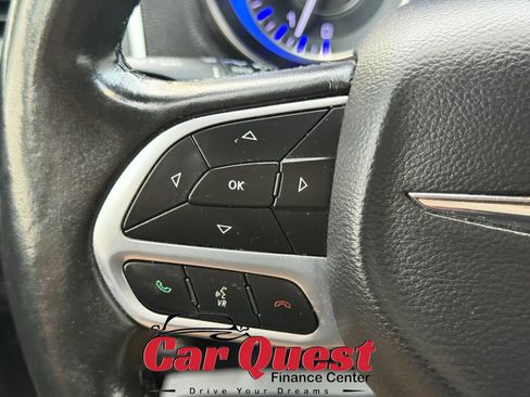 Used 2019 Chrysler 300 Touring w/ Sport Appearance Package RWD image 24