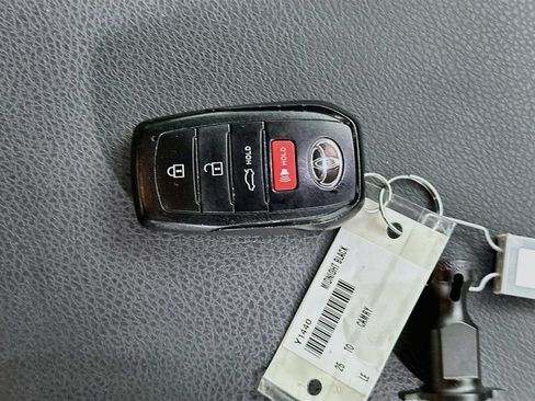 Used 2025 Toyota Camry LE FWD image 34