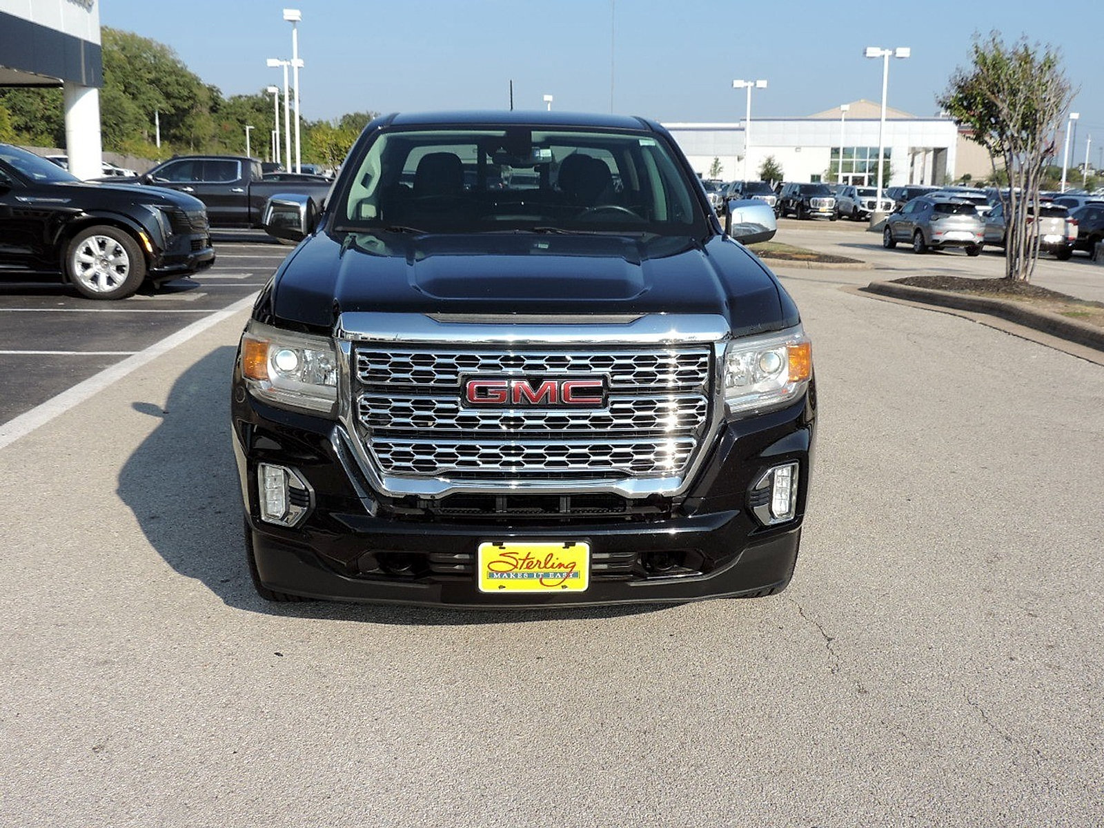 Used 2021 GMC Canyon Denali AWD/4WD image 2