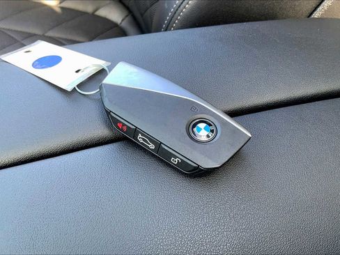 Used 2024 BMW X5 xDrive40i w/ Premium Package image 28