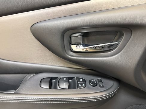 Certified 2024 Nissan Murano SV w/ SV Midnight Edition Package image 25