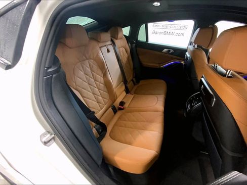 Used 2026 BMW X6 M60i image 19