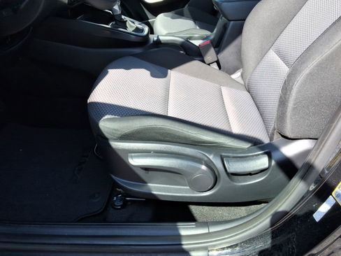 Used 2022 Kia Soul LX FWD image 23