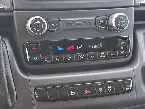 Used 2024 RAM ProMaster 2500 w/ Safety Group image 15