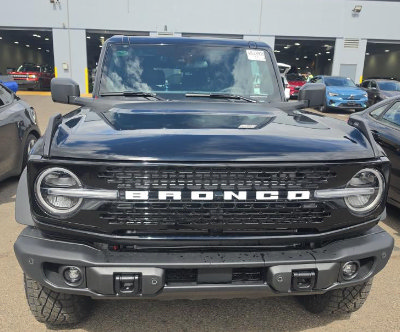Used 2026 Ford Bronco Badlands AWD/4WD image 2