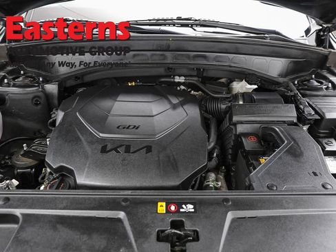 Used 2025 Kia Telluride S FWD image 7