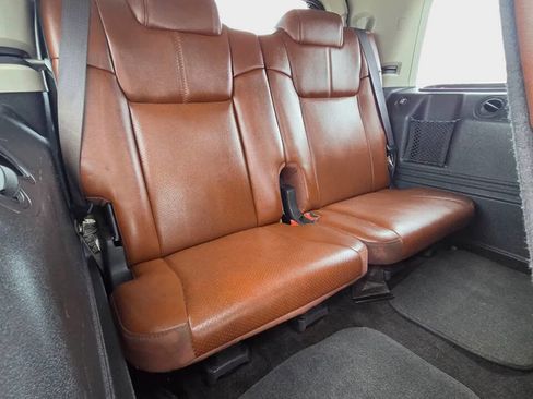 Used 2008 Jeep Commander Limited image 16