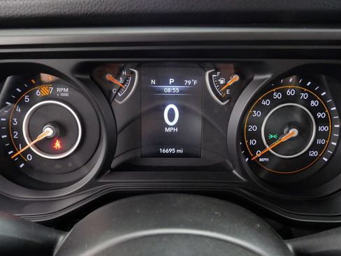 Used 2024 Jeep Wrangler Sport AWD/4WD image 19