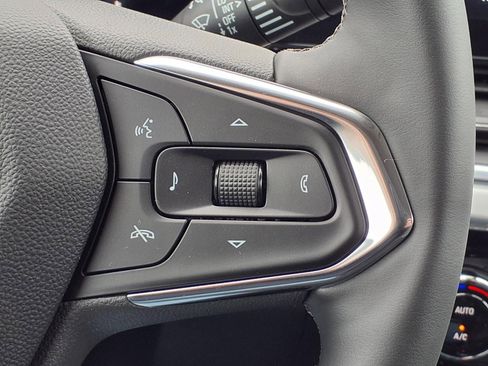 New 2026 Chevrolet Trax LT FWD image 22