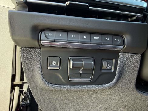 Used 2026 Cadillac Escalade Platinum Sport w/ LPO, ONYX Package image 59