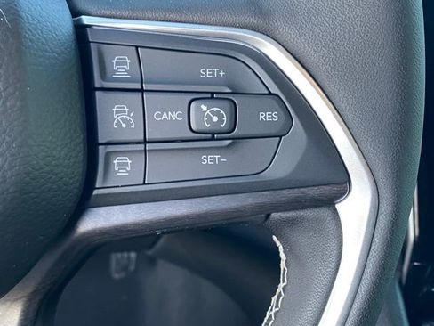 New 2025 Jeep Grand Cherokee Limited image 19