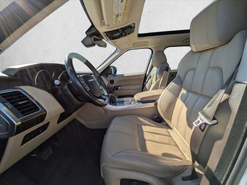 Used 2017 Land Rover Range Rover Sport SE image 16