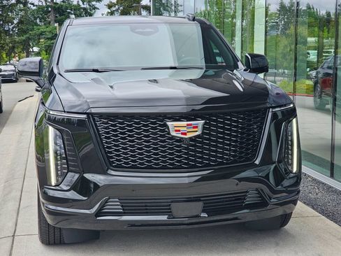 Certified 2026 Cadillac Escalade ESV Sport w/ Touring Package AWD/4WD image 8