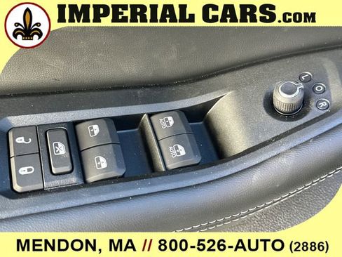 New 2025 Jeep Grand Cherokee Limited w/ Black Appearance Package image 22