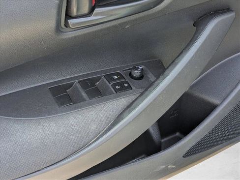 Used 2024 Toyota Corolla LE FWD image 12