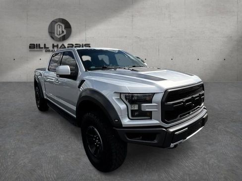 Used 2017 Ford F150 Raptor w/ Equipment Group 802A Luxury AWD/4WD image 3