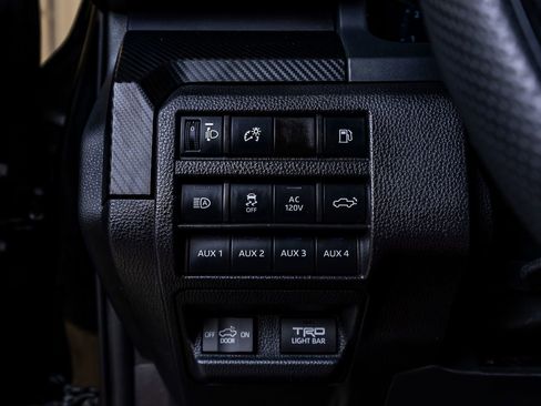 Used 2025 Toyota Tacoma TRD Pro AWD/4WD image 21