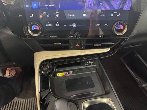Used 2023 Lexus NX 350 AWD image 19