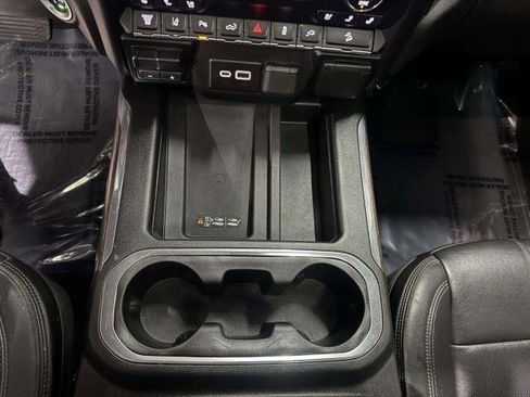 Used 2020 Chevrolet Silverado 2500 High Country w/ Technology Package AWD/4WD image 23