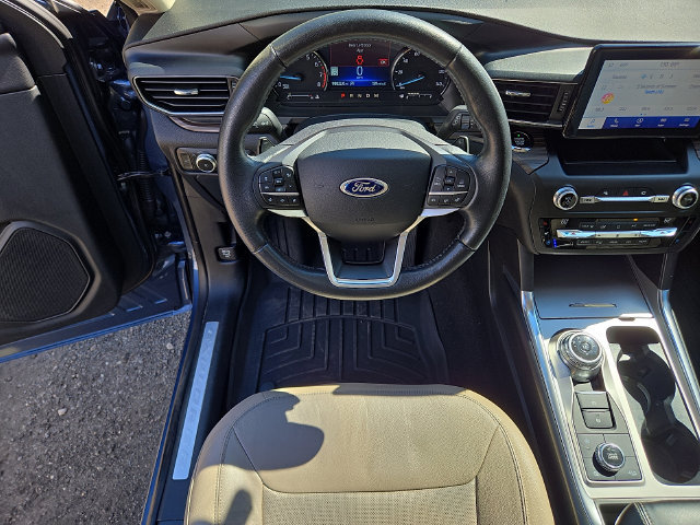 Used 2020 Ford Explorer Limited AWD/4WD image 3