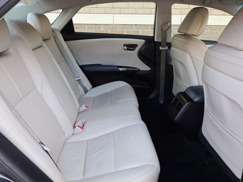 Used 2013 Toyota Avalon XLE FWD image 22