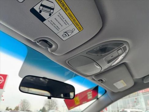 Used 2018 Hyundai Santa Fe Sport image 24