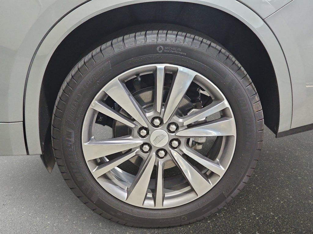 Used 2025 Cadillac XT6 Premium Luxury AWD/4WD image 35