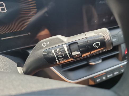 Used 2025 Kia K4 FWD image 28