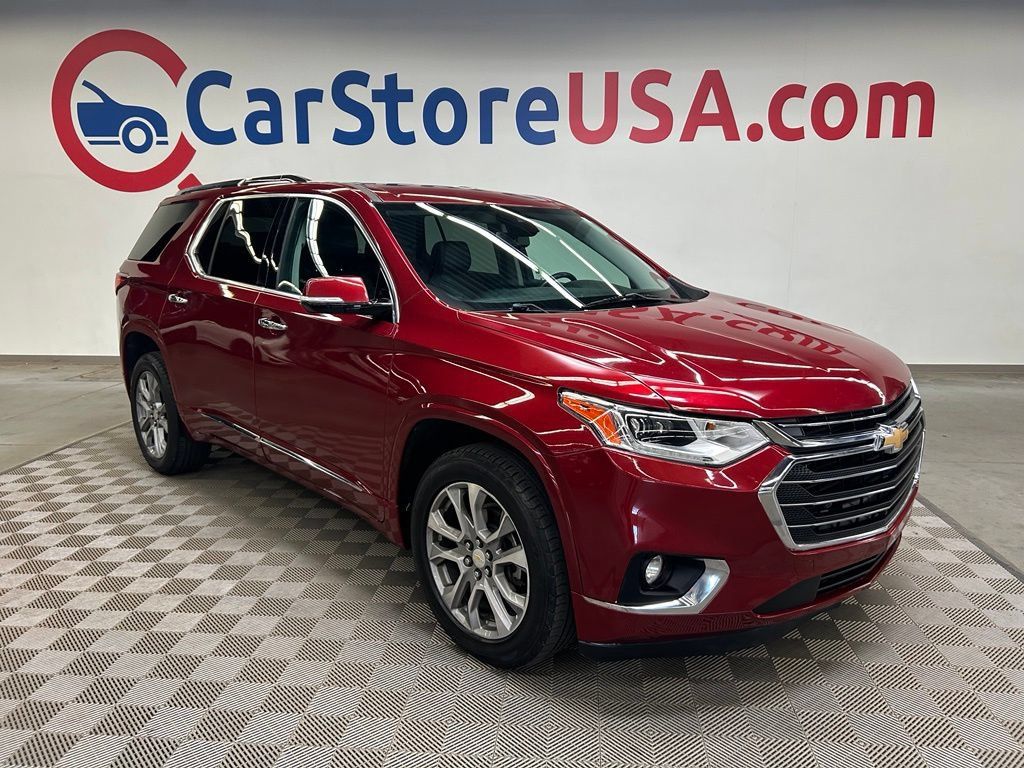 Used 2019 Chevrolet Traverse Premier w/ Driver Confidence II Package FWD image 1