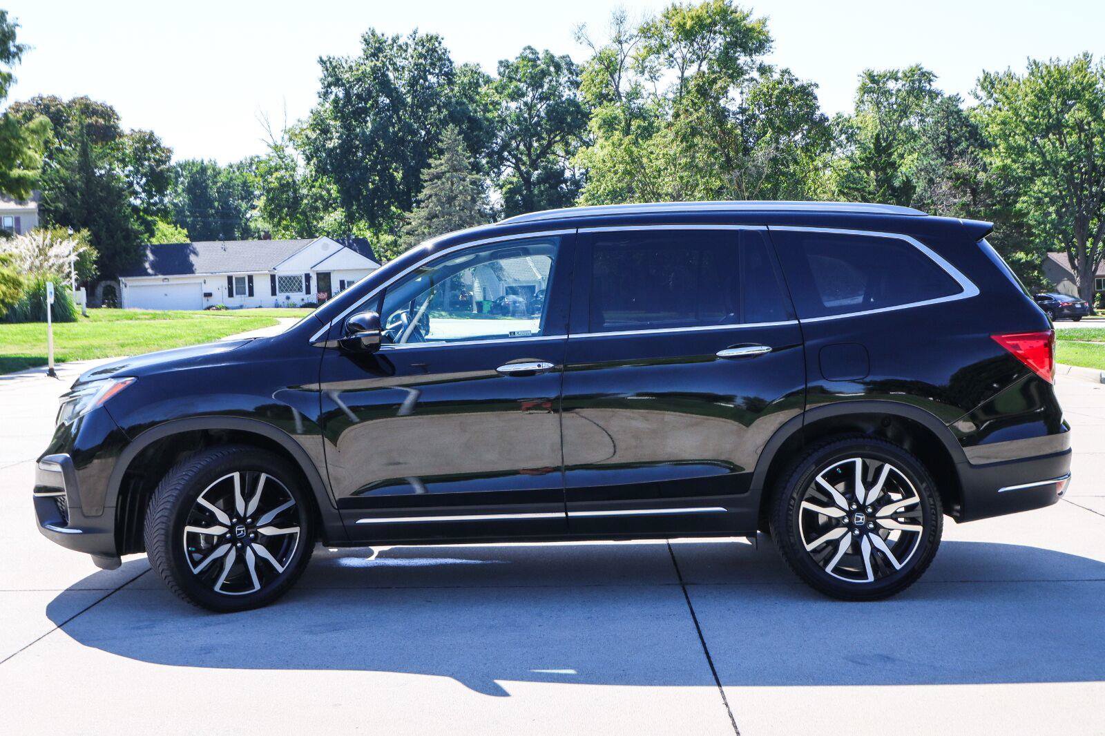 Used 2019 Honda Pilot Touring image 4