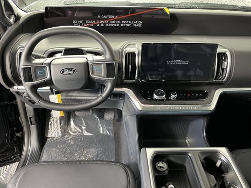 New 2026 Ford Expedition Platinum w/ Stealth Performance Package image 10